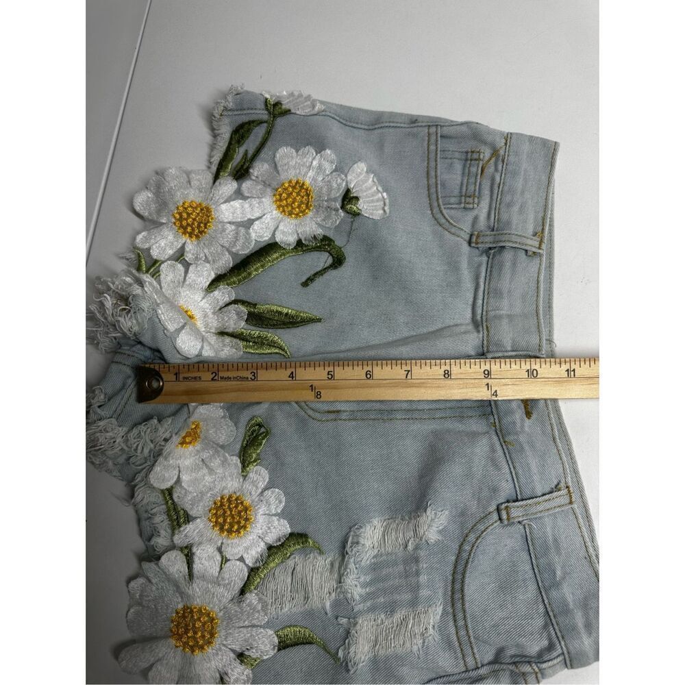 36Point5 Embroidery Denim Shorts Hippie High Waist Floral Bottoms Size L Y2K - Picture 8 of 11